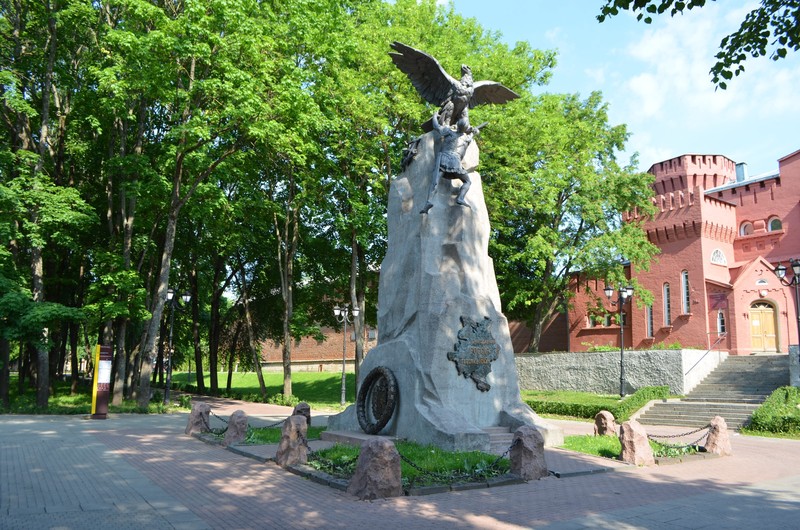 памятники в благодарном. памятники в благодарном. мемориал вечная слава благодарный ставропольский край. памятники в благодарном. памятник героям 1812 г смоленск.